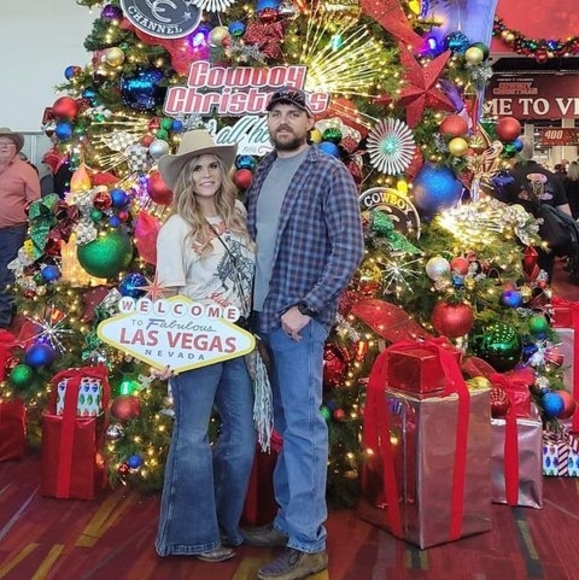 Meet your Posher, Krystal - Picture 1 of 1